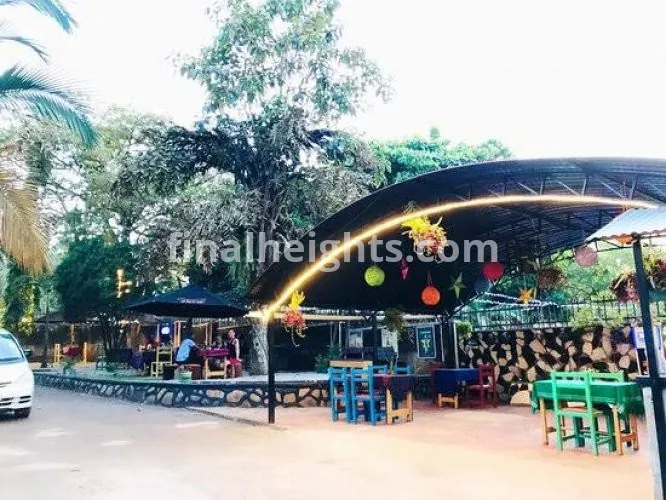 Mad Hatters Restaurant & Bar