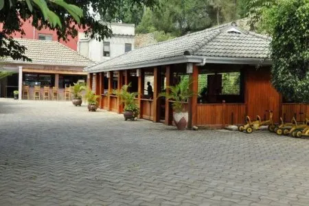 Fort Fun City Hotel and Amusement Park