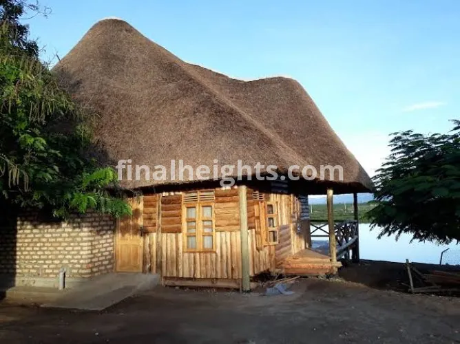 TEMBO SAFARI LODGE