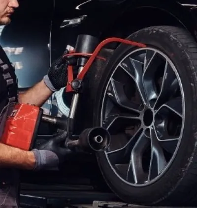 Brake pad replacement dubai 3