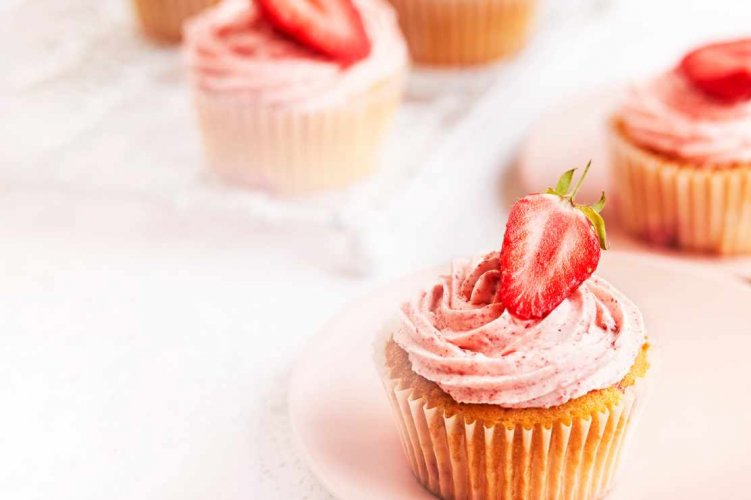 Strawberry cupcakes