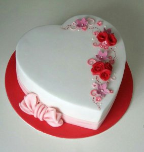 heart shaped birthday cake