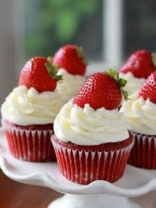 Strawberry cupcakes
