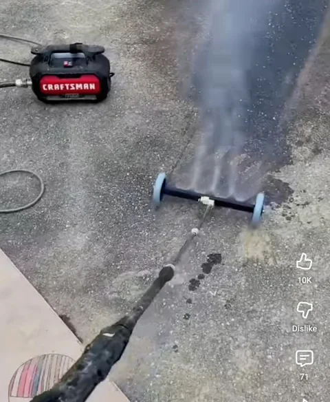 Pressure washer attachment