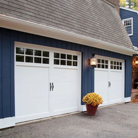 China Supplier 16'x7' 16'x8' Overlay Carriage 2 Car Garage Door OEM & Wholesale